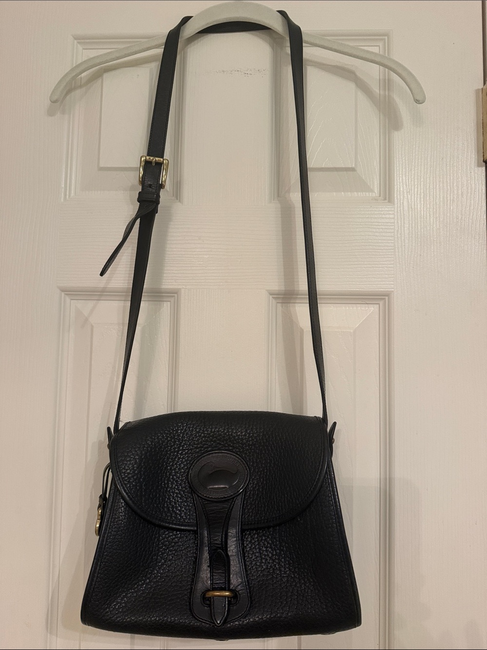Vintage Dooney and Bourke Essex black pebbled leather purse